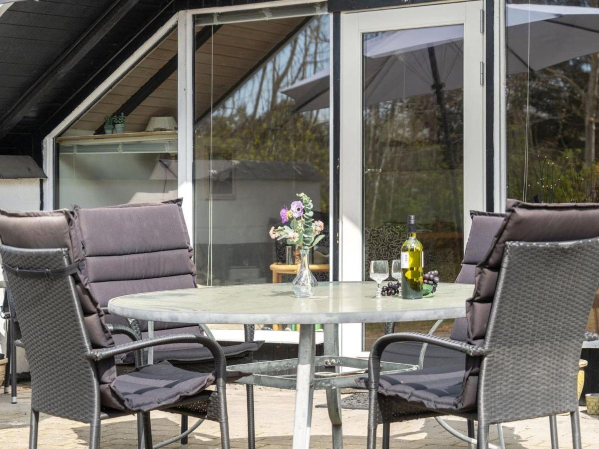Holiday Home Arnfin - 160M From The Sea In Lolland- Falster And Mon By Interhome Rødby 外观 照片